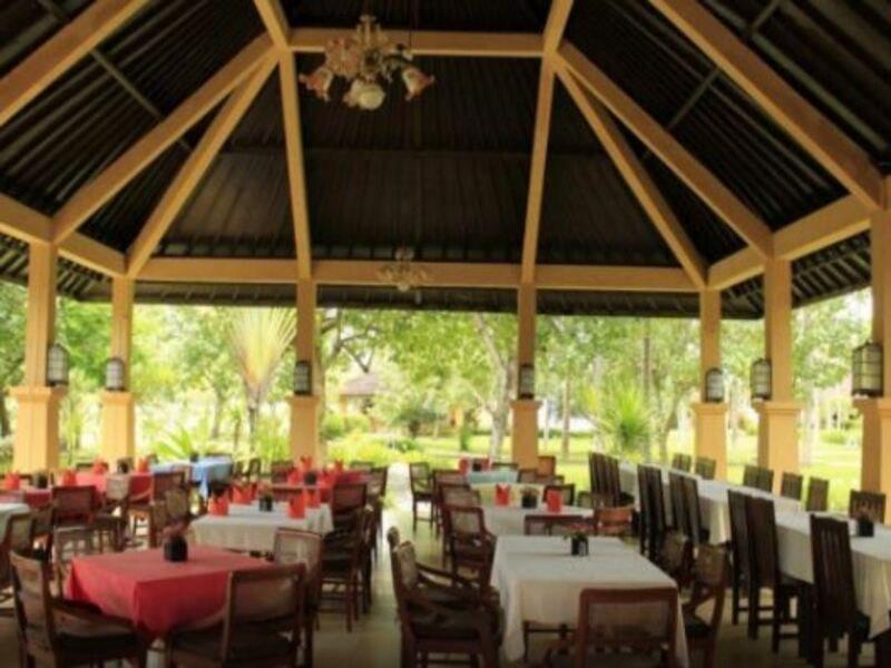 Tastura Beach Hotel Kuta  Ngoại thất bức ảnh