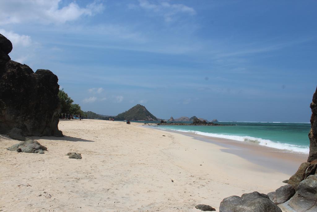 Tastura Beach Hotel Kuta  Ngoại thất bức ảnh