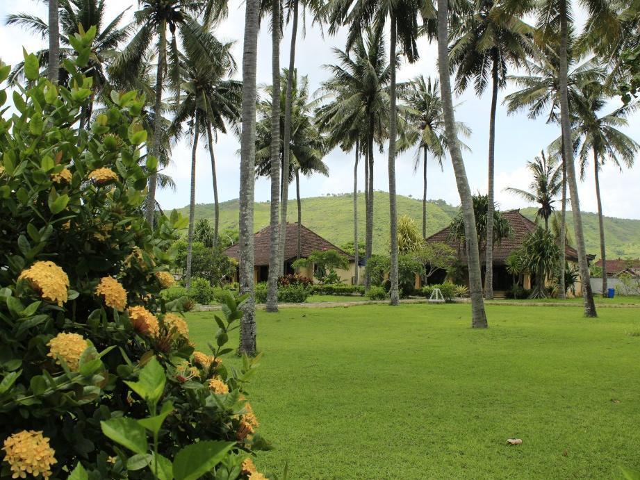 Tastura Beach Hotel Kuta  Ngoại thất bức ảnh