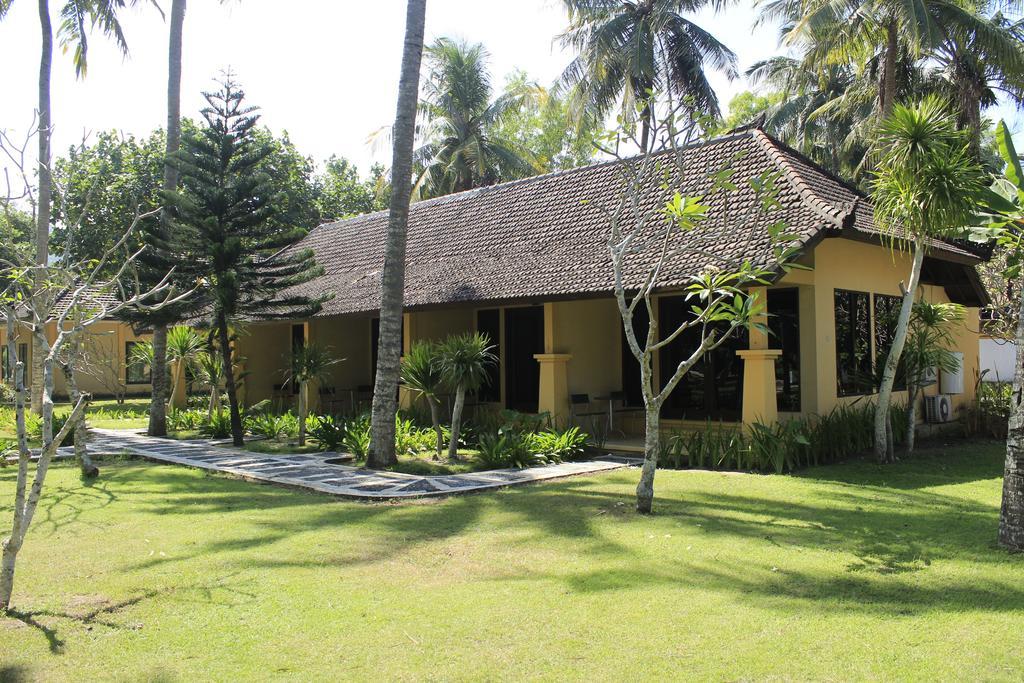 Tastura Beach Hotel Kuta  Ngoại thất bức ảnh