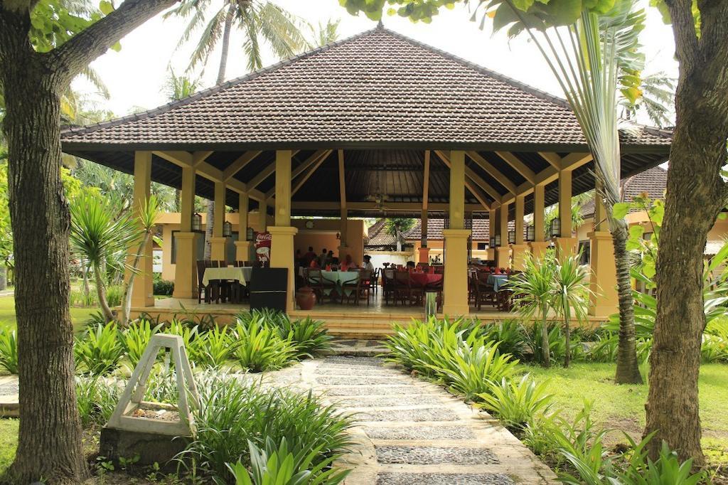 Tastura Beach Hotel Kuta  Ngoại thất bức ảnh