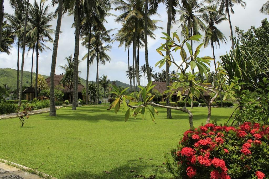 Tastura Beach Hotel Kuta  Ngoại thất bức ảnh